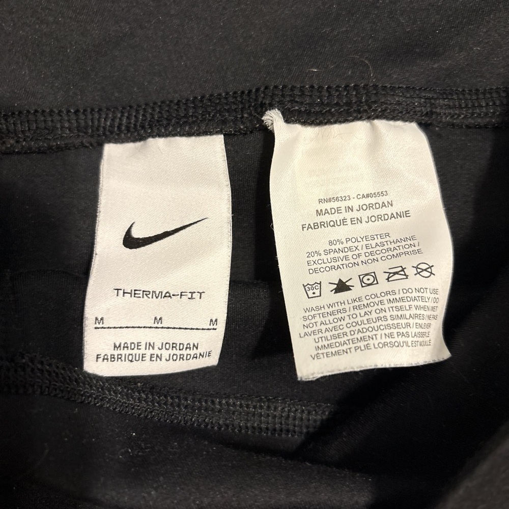 Nike Therma-Fit Black Apparel